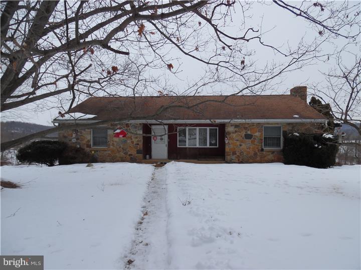 848 Spring Hill Road Riegelsville, PA 18077 - Photo 1 of 20