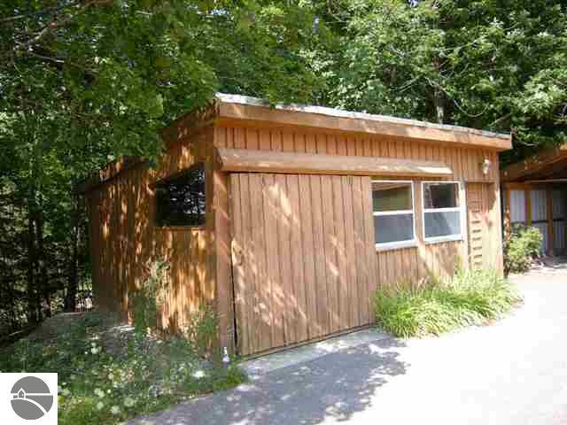 13435 South Cedar Road Cedar, MI 49621 - Photo 5 of 23 1738346-4.JPG
