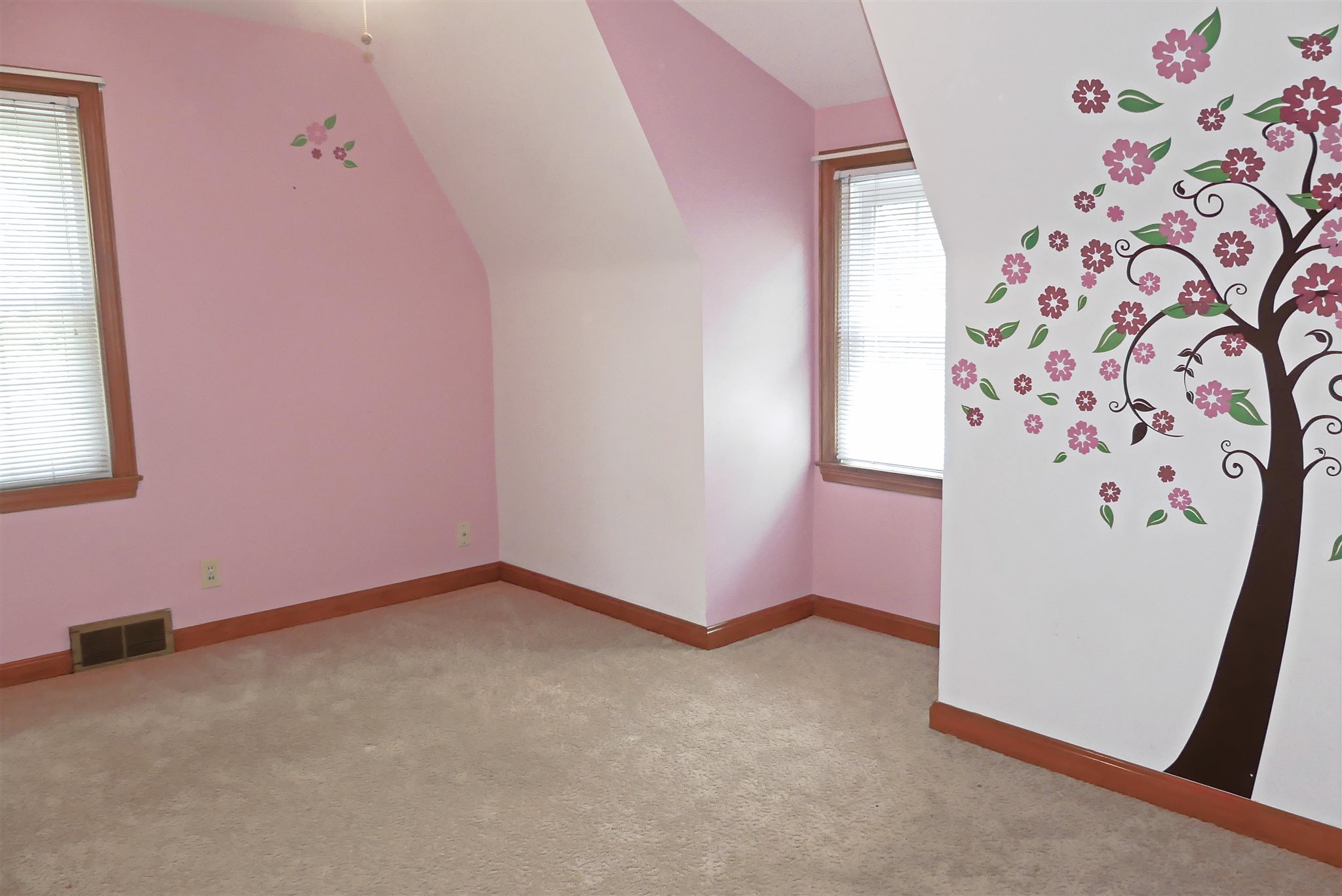7230 Old State Road Evansville, IN 47710 - Photo 17 of 23 Gallery Image 17