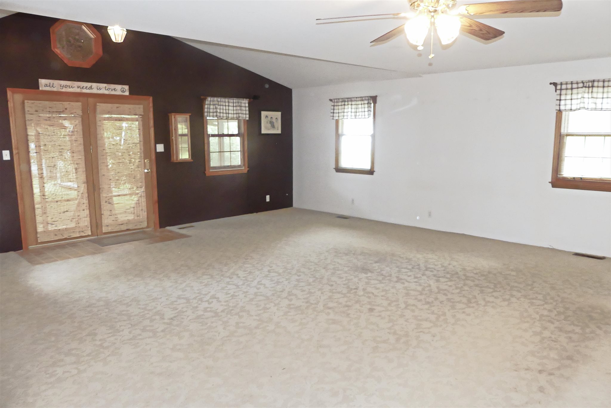7230 Old State Road Evansville, IN 47710 - Photo 8 of 23 Gallery Image 8