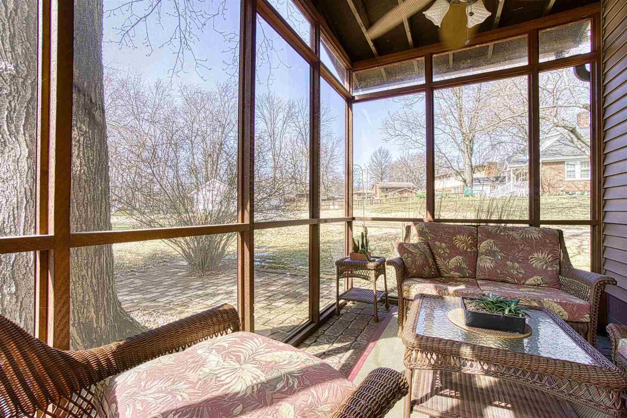 7230 Old State Road Evansville, IN 47710 - Photo 9 of 23 Gallery Image 9