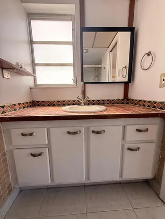 $2,300 | Meadowbrook Towers Condominium Apartment, Hallandale Beach, FL 33009