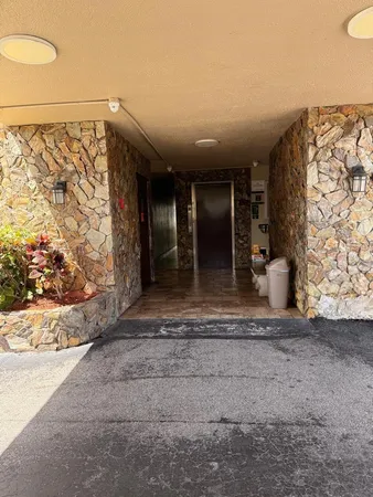$2,300 | Meadowbrook Towers Condominium Apartment, Hallandale Beach, FL 33009