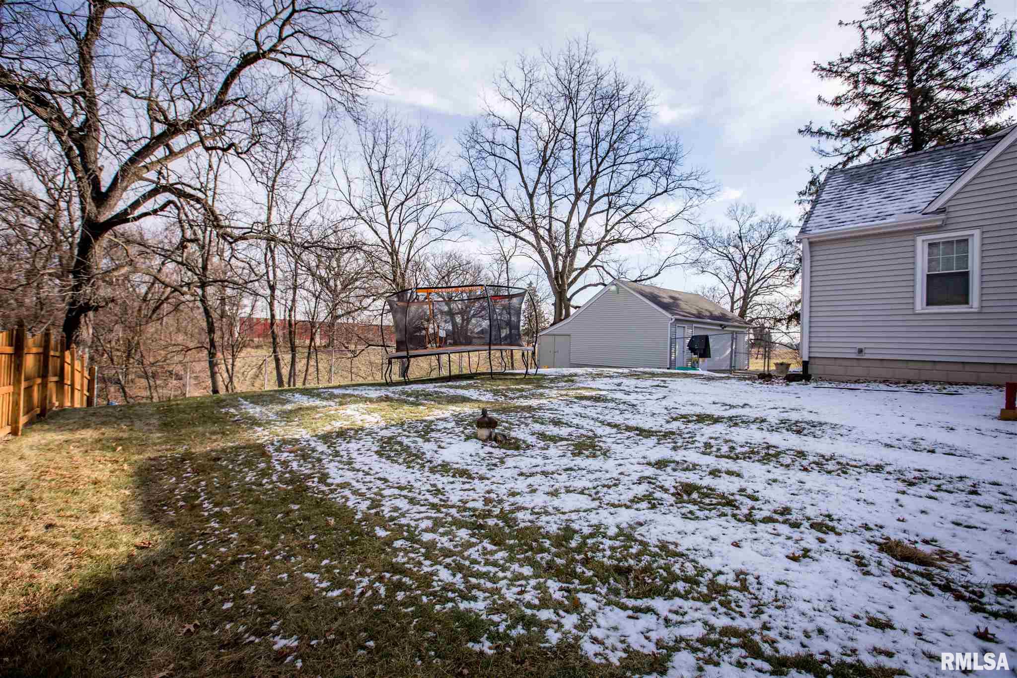 9023 Knoxville Road Milan, IL 61264 - Photo 17 of 18 Gallery Image 17