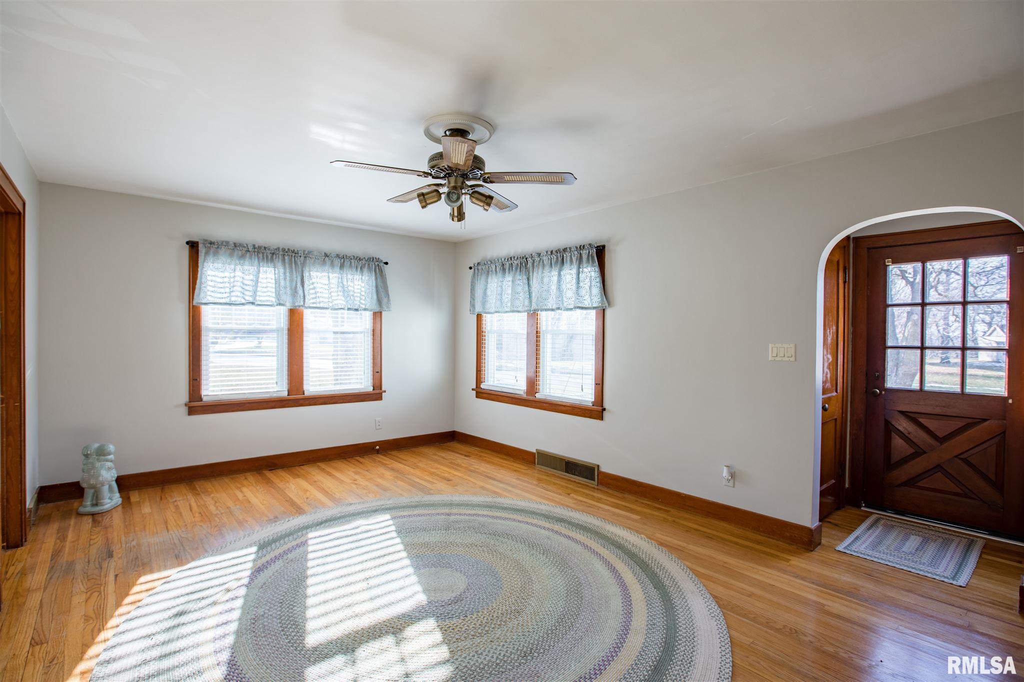 9023 Knoxville Road Milan, IL 61264 - Photo 6 of 18 Gallery Image 6