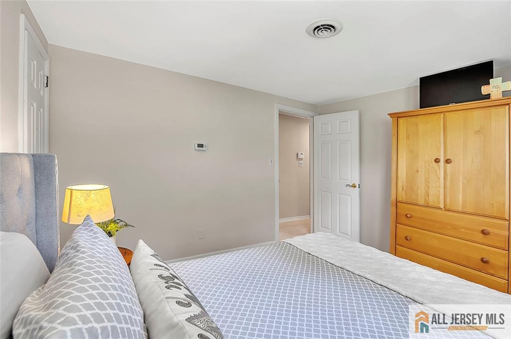 20 Ryan Road Cranbury, NJ 08512 - Photo 21 of 34 Gallery Image 21