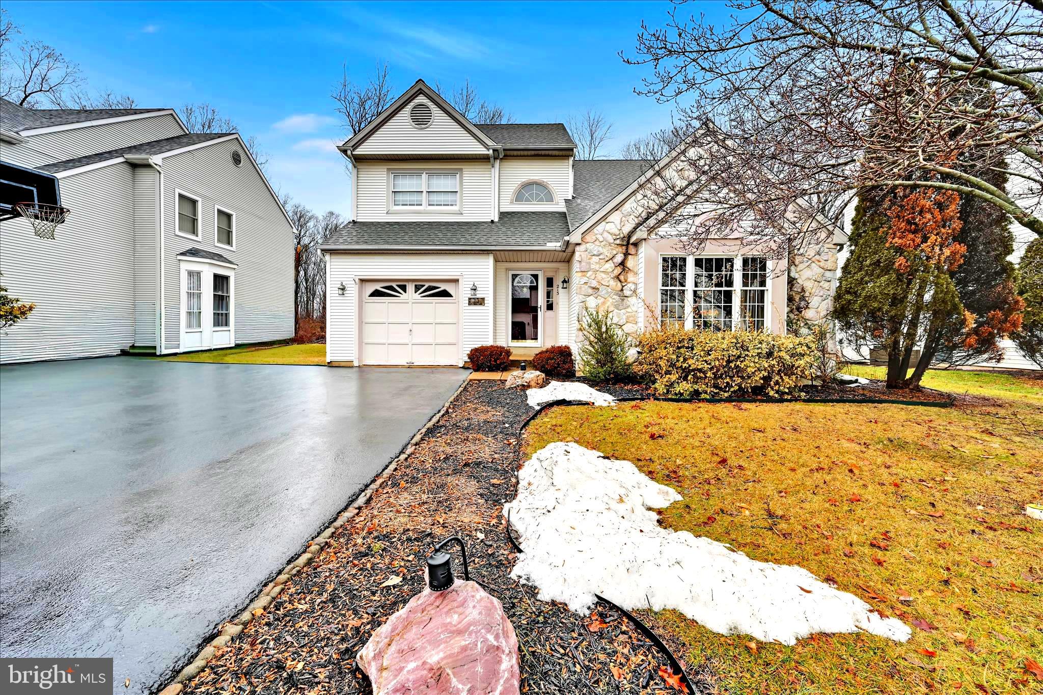 213 Beatrice Lane Aston, PA 19014 - Photo 3 of 45 Exterior Front