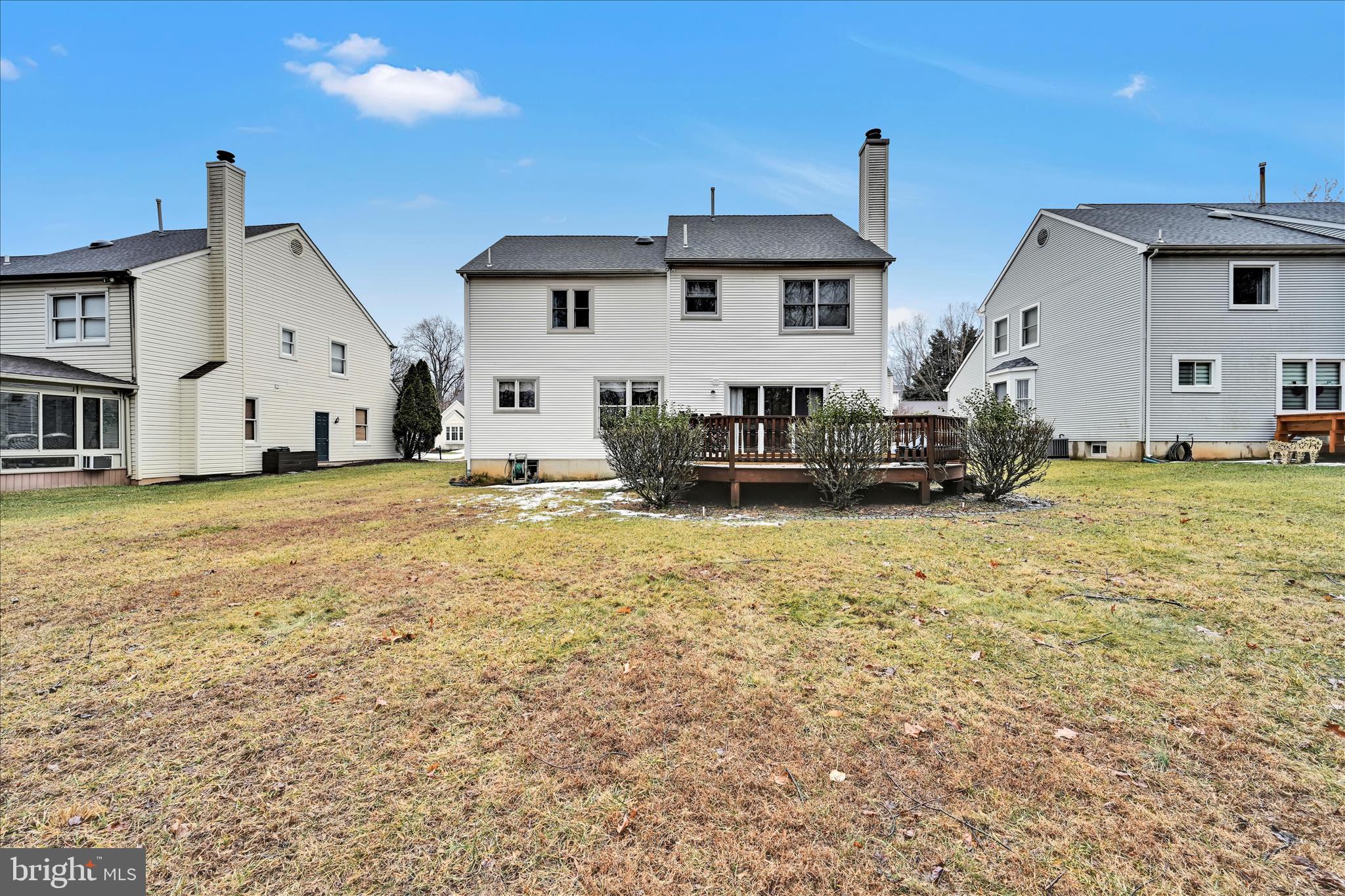 213 Beatrice Lane Aston, PA 19014 - Photo 39 of 45 Exterior Back
