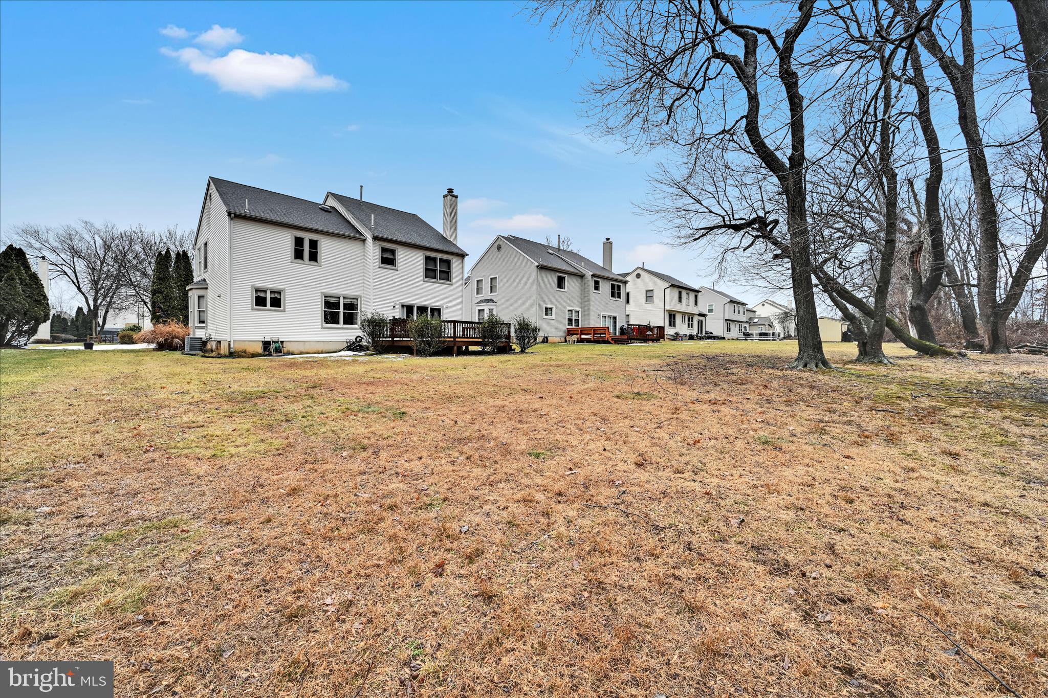 213 Beatrice Lane Aston, PA 19014 - Photo 41 of 45 Exterior Back