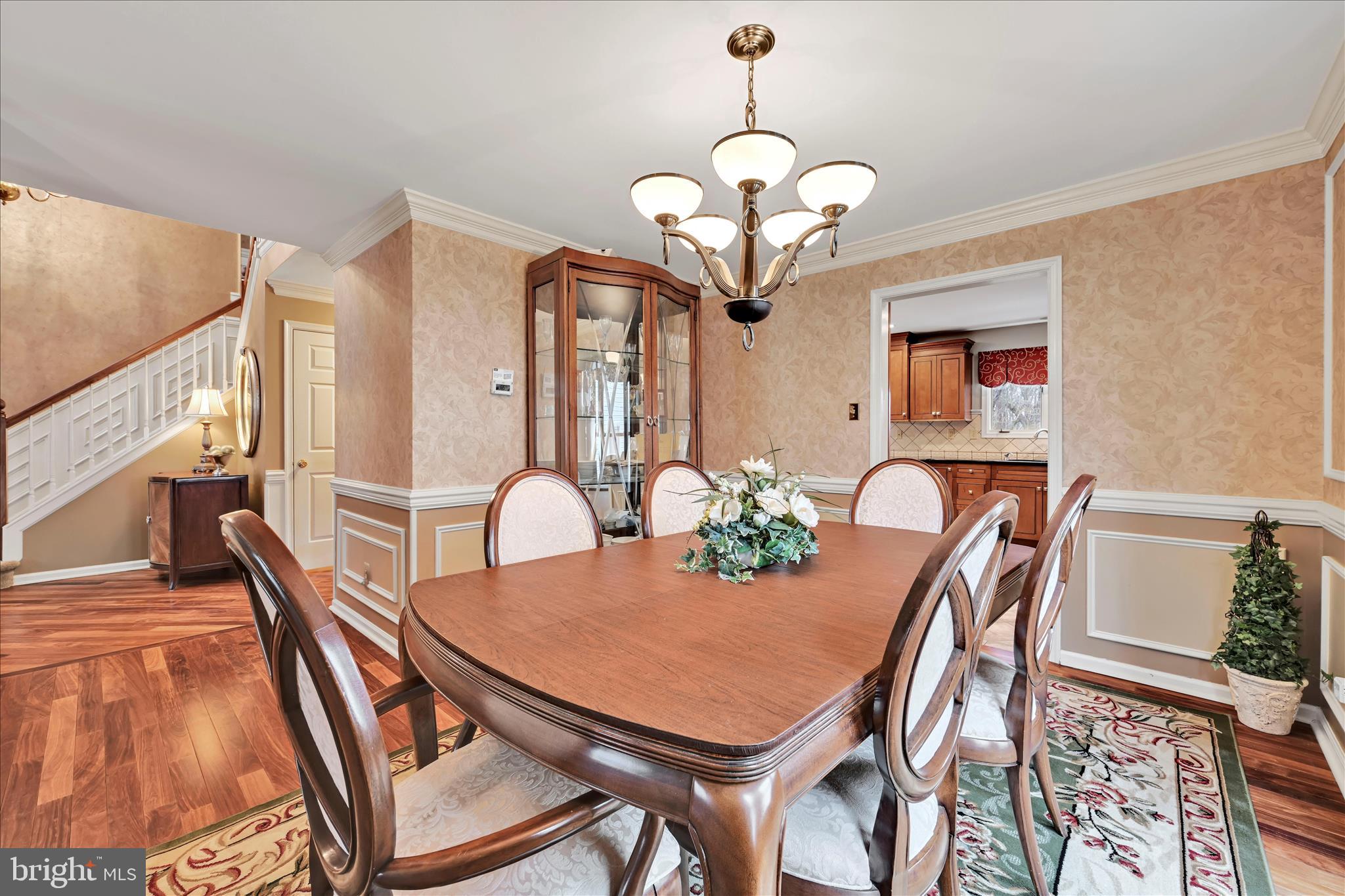 213 Beatrice Lane Aston, PA 19014 - Photo 10 of 45 Dining Area