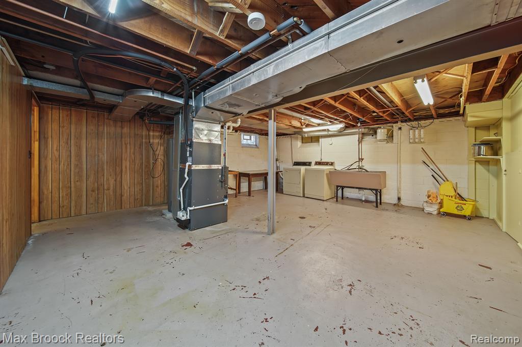 2241 Bedford Road Bloomfield Hills, MI 48302 - Photo 21 of 34 Gallery Image 21