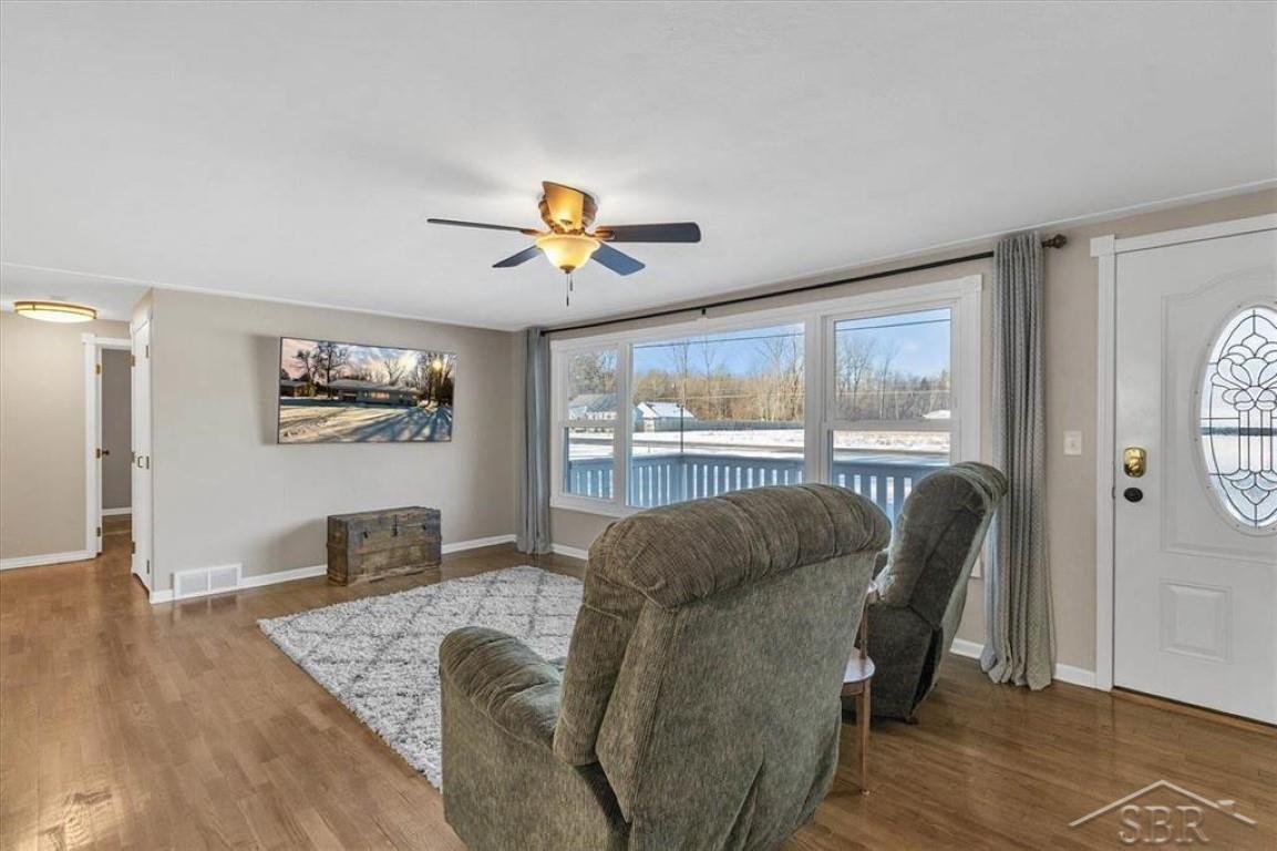 21815 Gratiot Road Merrill, MI 48637 - Photo 6 of 43