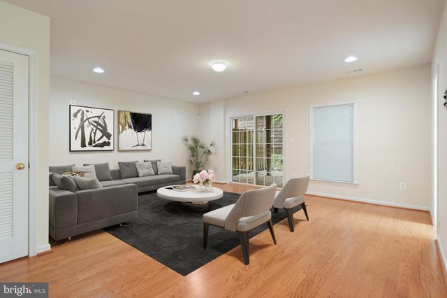 $790,000 | 4643 Aspen Hill Court, Annandale, VA 22003