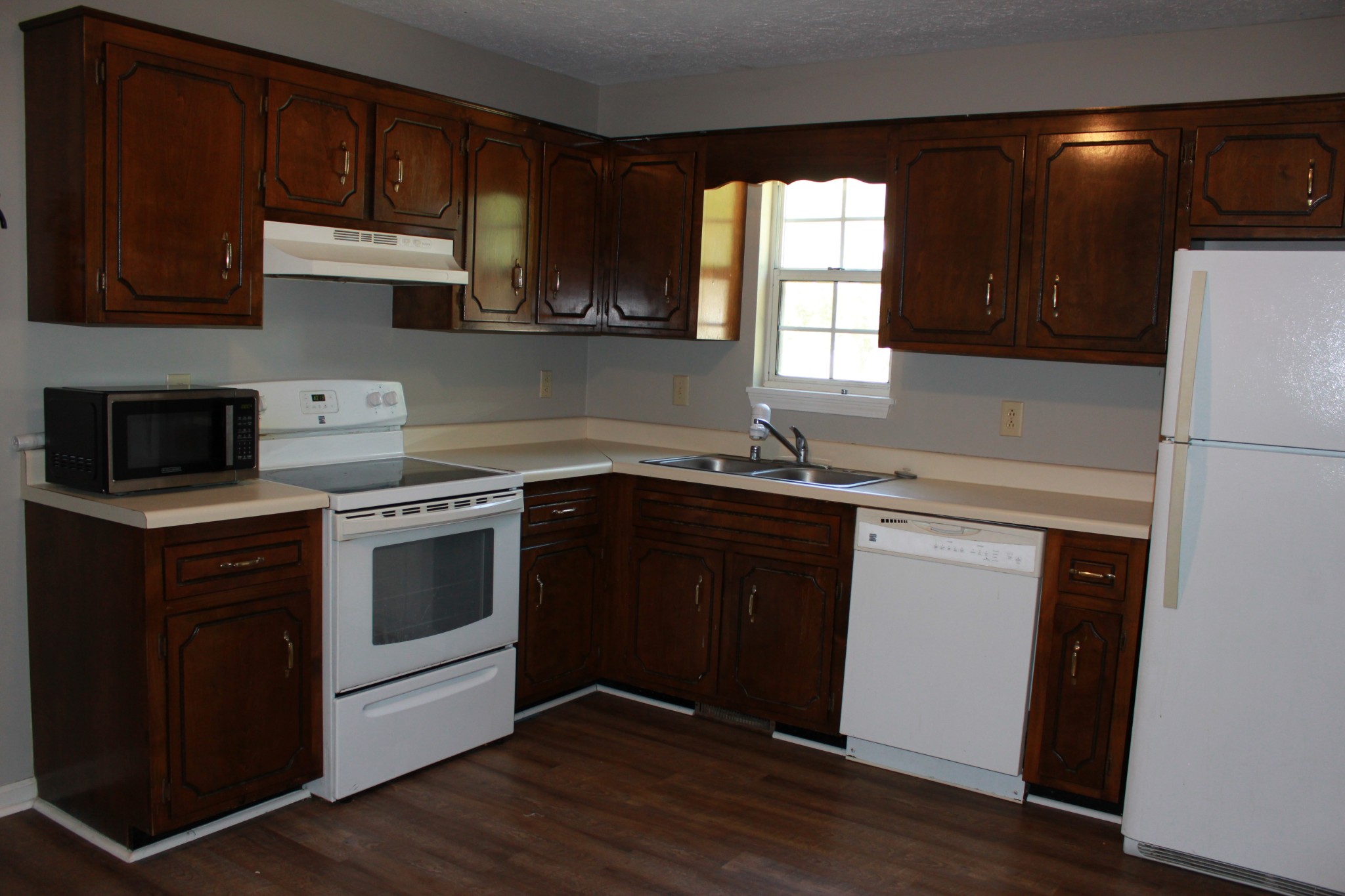 370 Hugh Hunter Road Oak Grove, KY 42262 - Photo 10 of 27