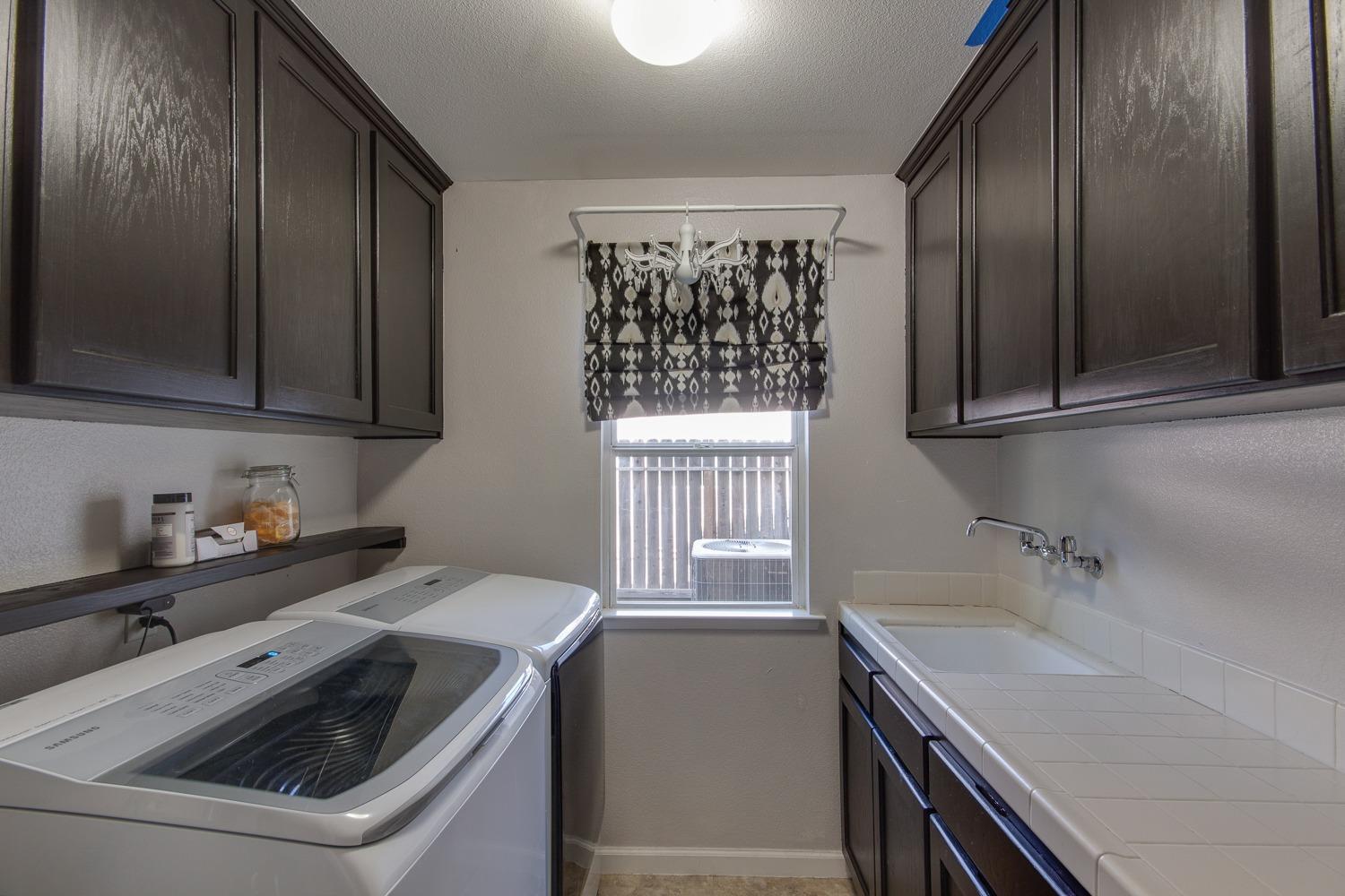 122 North Helm Avenue Clovis, CA 93612 - Photo 16 of 53