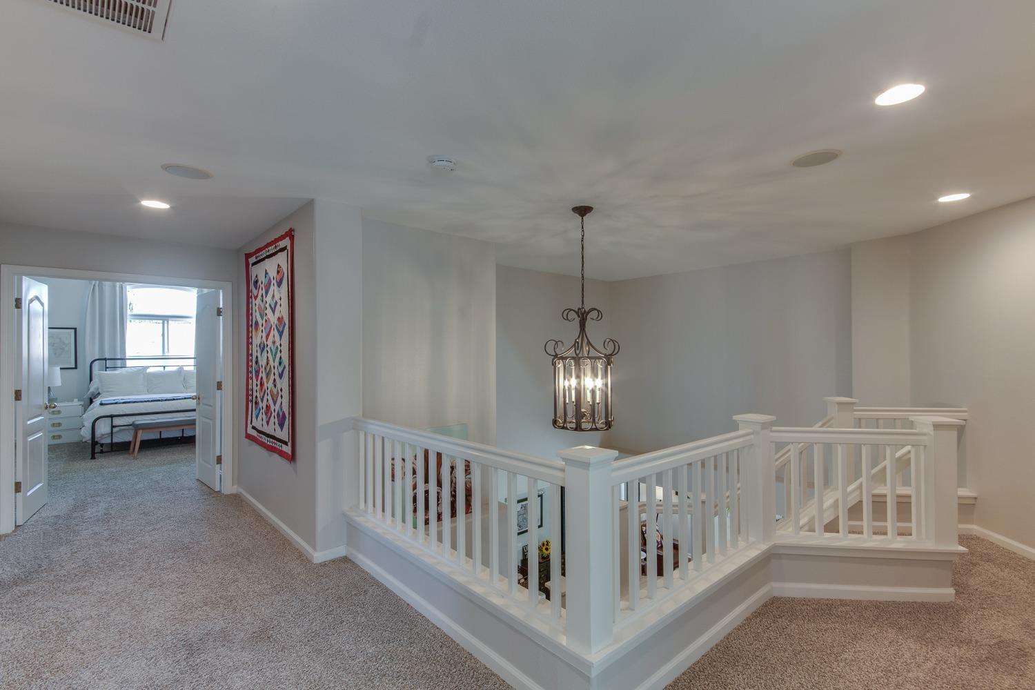 122 North Helm Avenue Clovis, CA 93612 - Photo 18 of 53