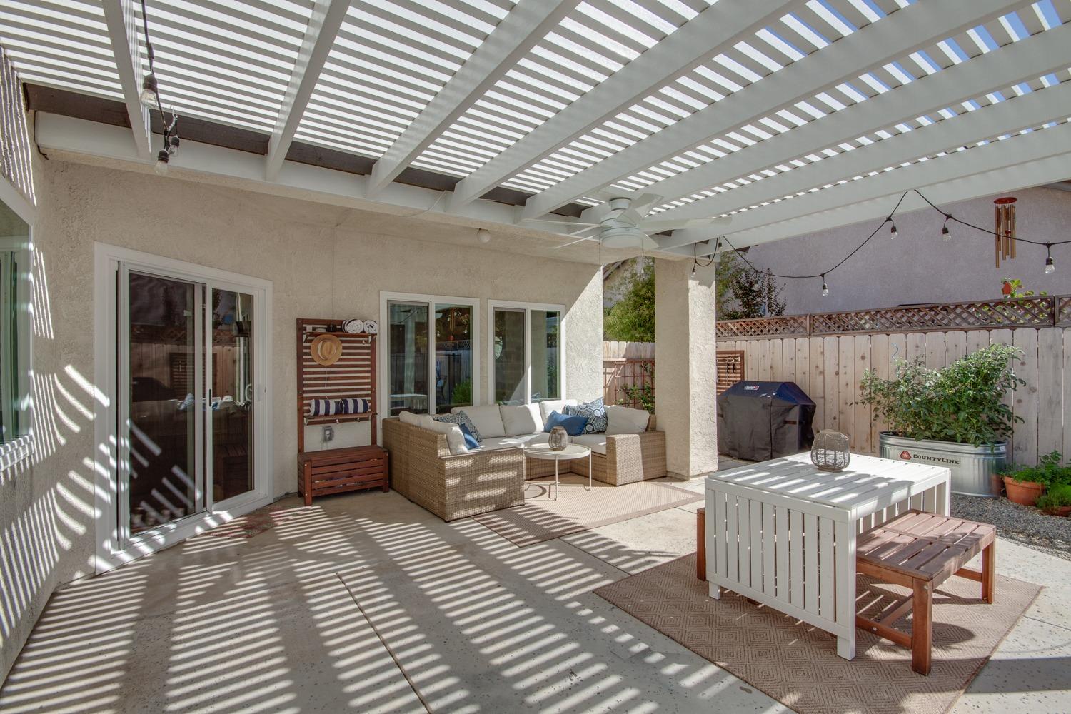 122 North Helm Avenue Clovis, CA 93612 - Photo 47 of 53