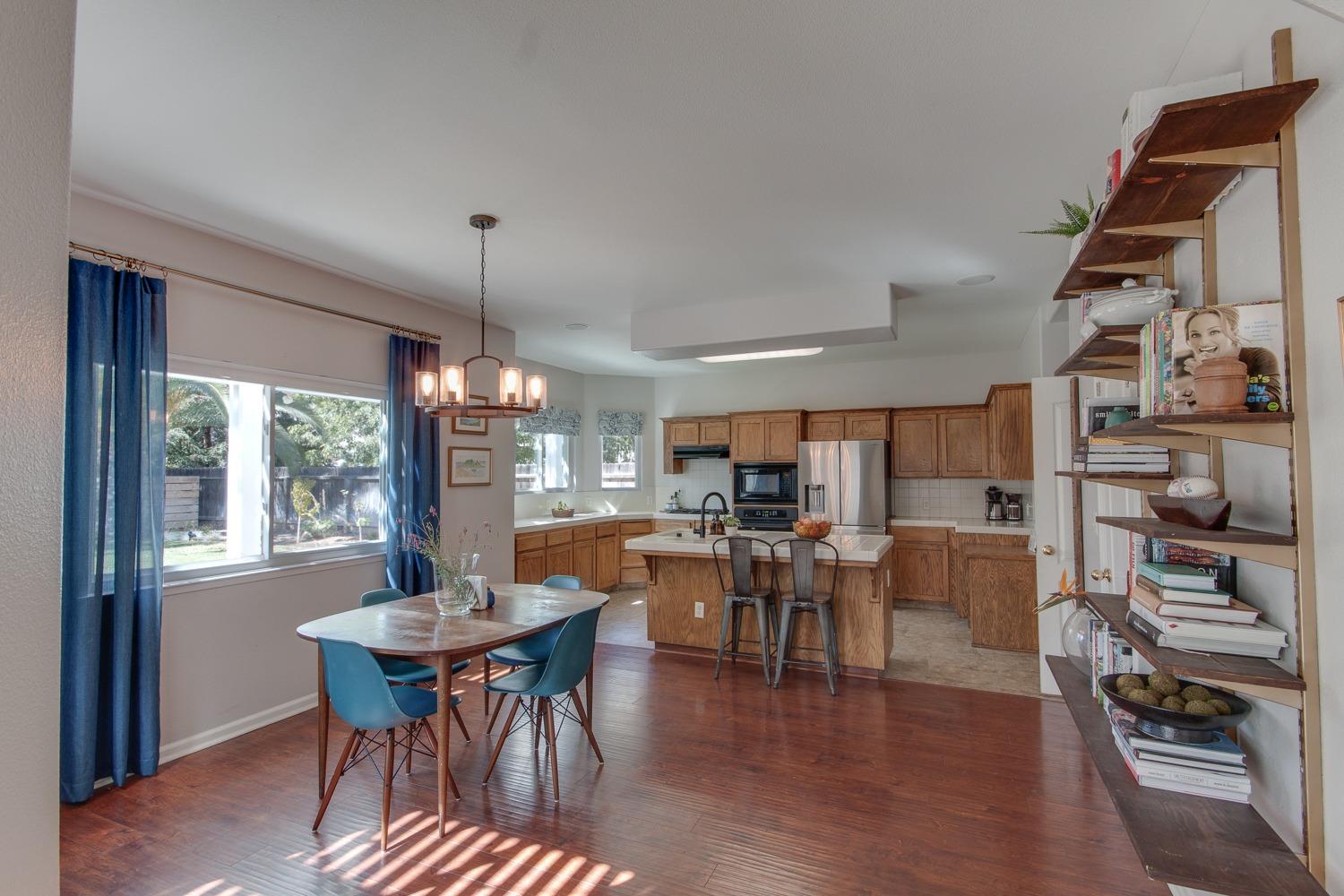 122 North Helm Avenue Clovis, CA 93612 - Photo 8 of 53