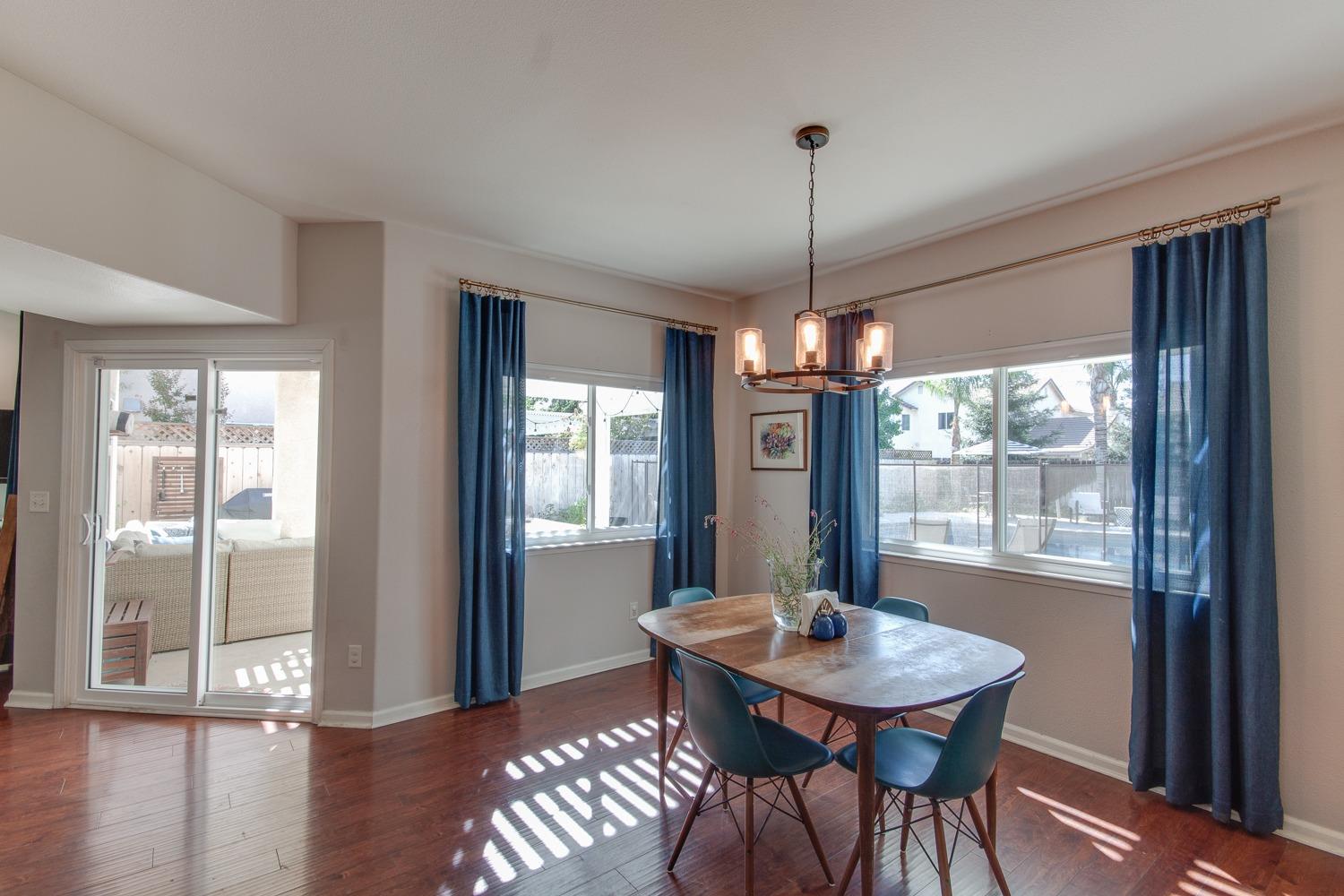 122 North Helm Avenue Clovis, CA 93612 - Photo 10 of 53