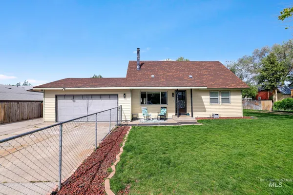 $418,000 | 2535 North 3rd E Street, Mountain Home, ID 83647