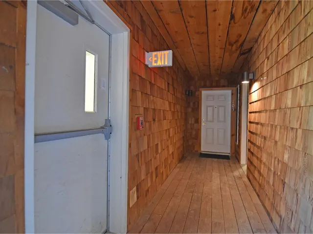 $379,000 | 105 Claire Point Road, Burlington, VT 05408