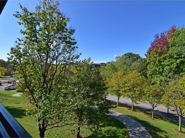 $379,000 | 105 Claire Point Road, Burlington, VT 05408