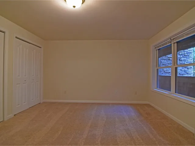 $379,000 | 105 Claire Point Road, Burlington, VT 05408