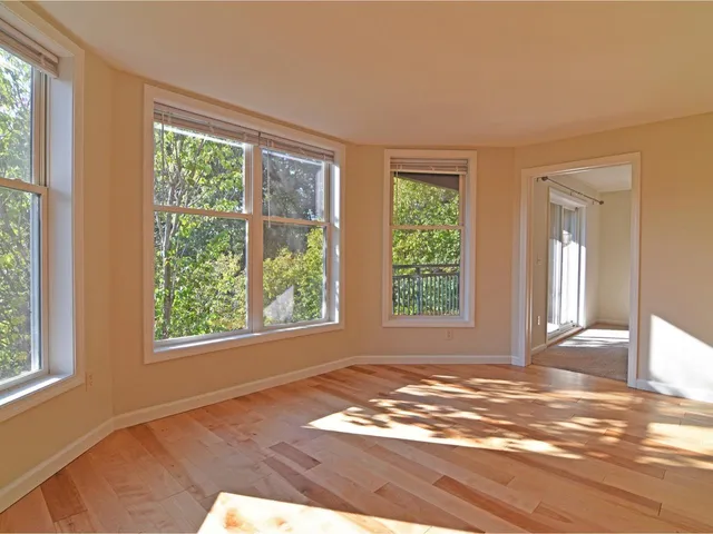 $379,000 | 105 Claire Point Road, Burlington, VT 05408