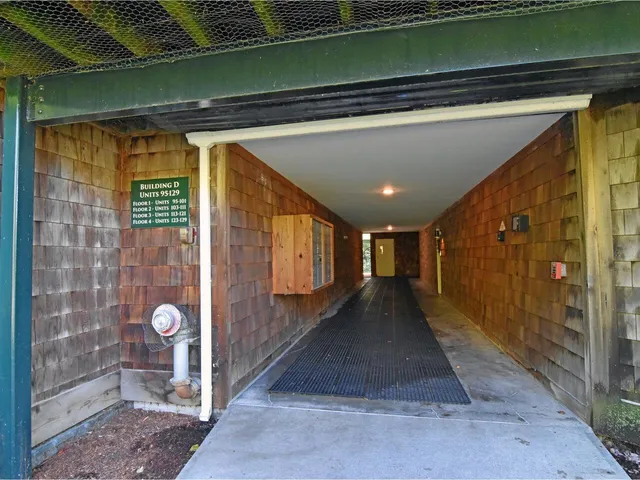 $379,000 | 105 Claire Point Road, Burlington, VT 05408