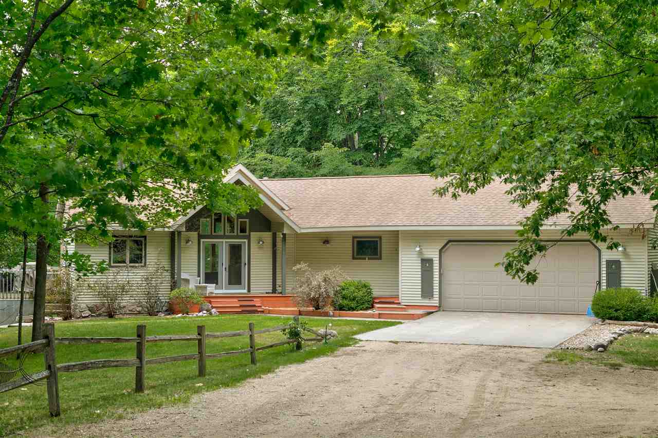 9875 Martin Road Honor, MI 49640 - Photo 29 of 40 1848905-28.JPG