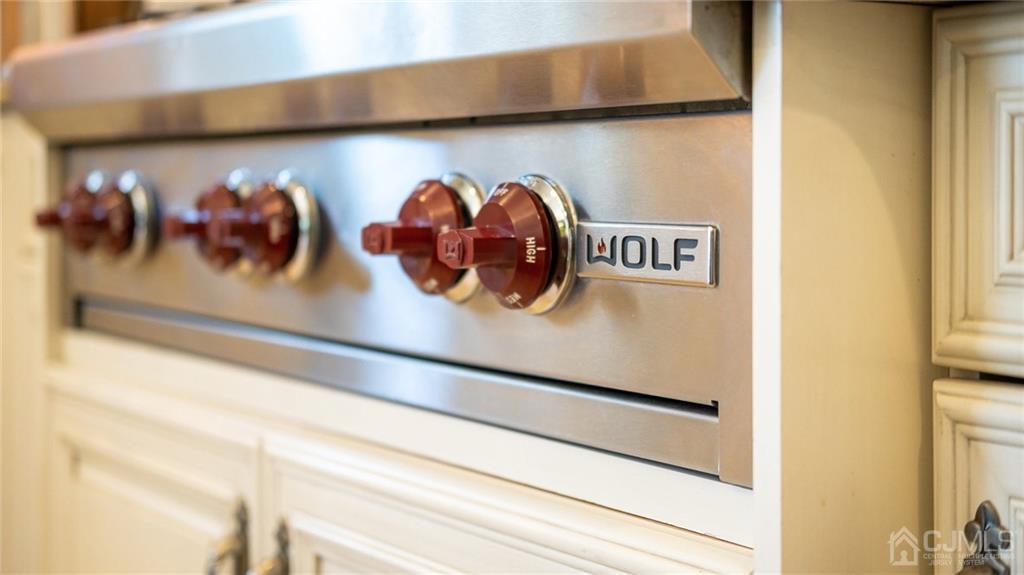 5 Daisy Court Skillman, NJ 08558 - Photo 24 of 50 a close view of sink