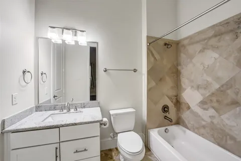 $449,000 | 5526 Darling Street, Unit C, Houston, TX 77007