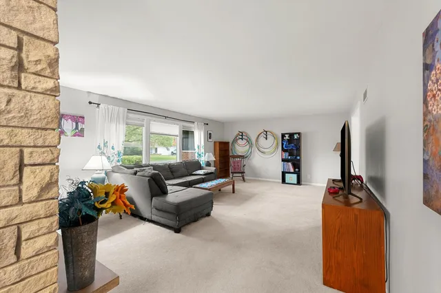 $169,900 | 403 Dennis Drive, Danville, IL 61832