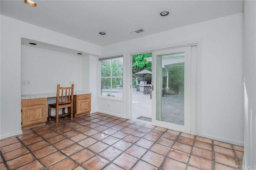 23747 Oakfield Road Hidden Hills, CA 91302 - Photo 12 of 30