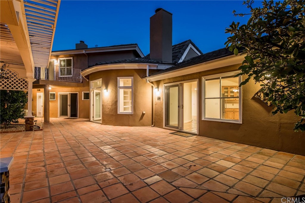 23747 Oakfield Road Hidden Hills, CA 91302 - Photo 17 of 30