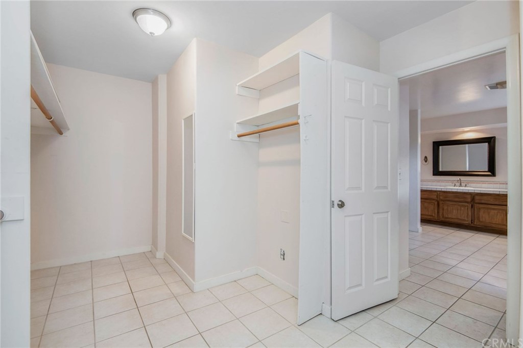 23747 Oakfield Road Hidden Hills, CA 91302 - Photo 21 of 30