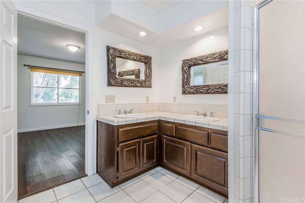 23747 Oakfield Road Hidden Hills, CA 91302 - Photo 23 of 30