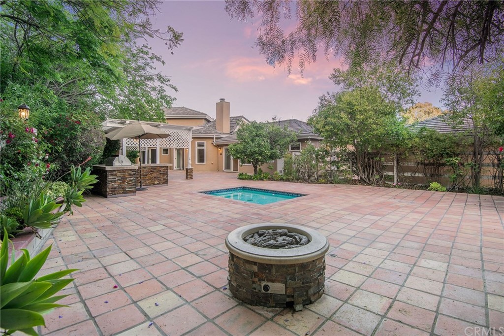 23747 Oakfield Road Hidden Hills, CA 91302 - Photo 7 of 30