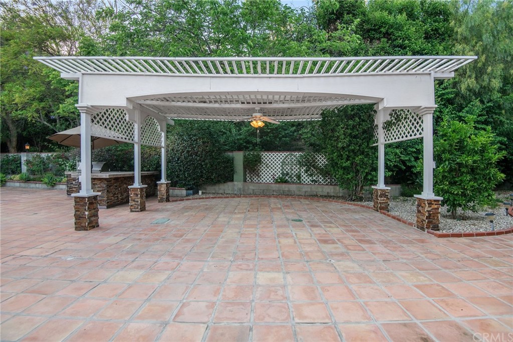 23747 Oakfield Road Hidden Hills, CA 91302 - Photo 8 of 30