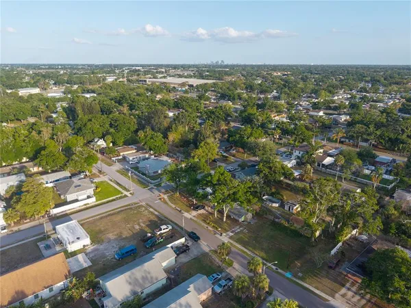 $390,000 | 6002 72nd Avenue North, Pinellas Park, FL 33781