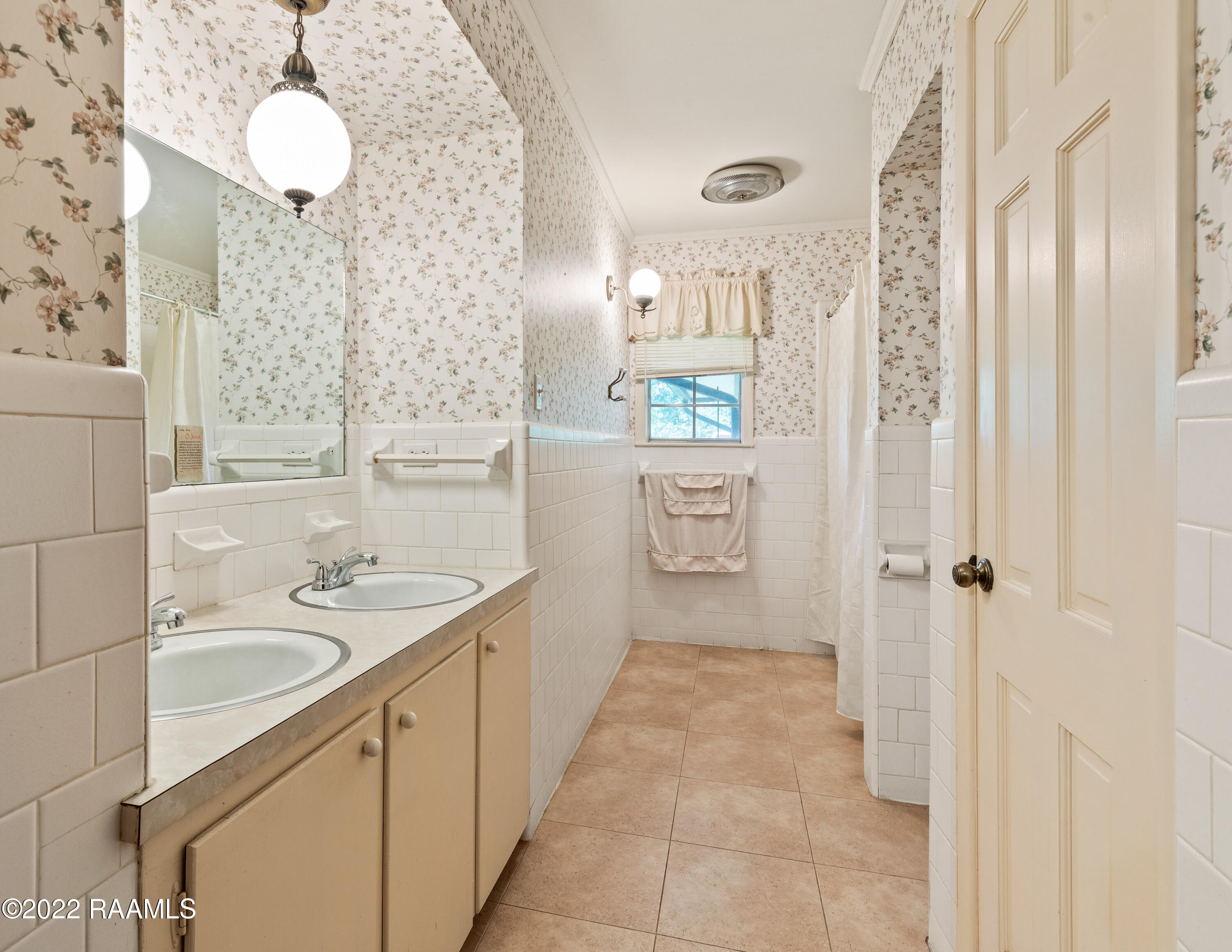 216 Parklane Road Lafayette, LA 70507 - Photo 13 of 40 216 Parklane-11