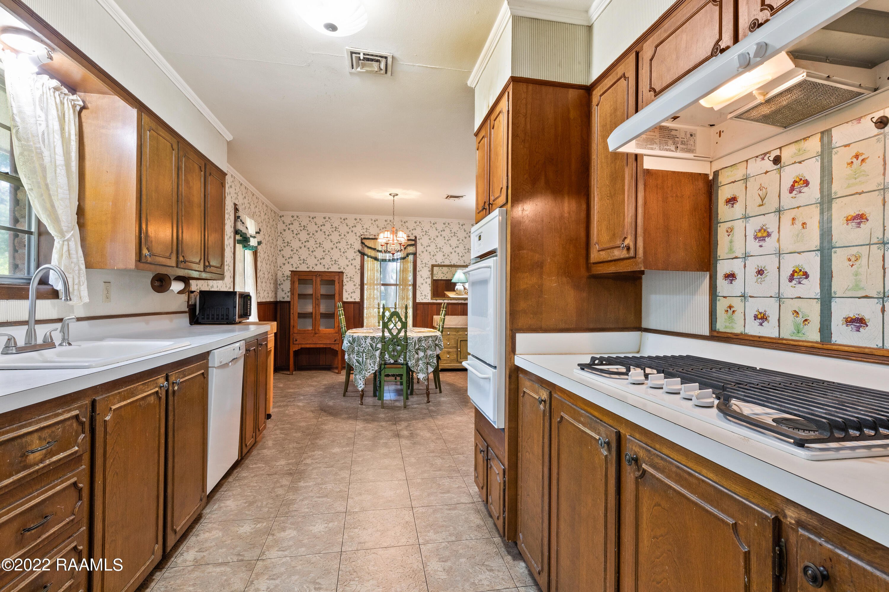 216 Parklane Road Lafayette, LA 70507 - Photo 10 of 40 216 Parklane-8