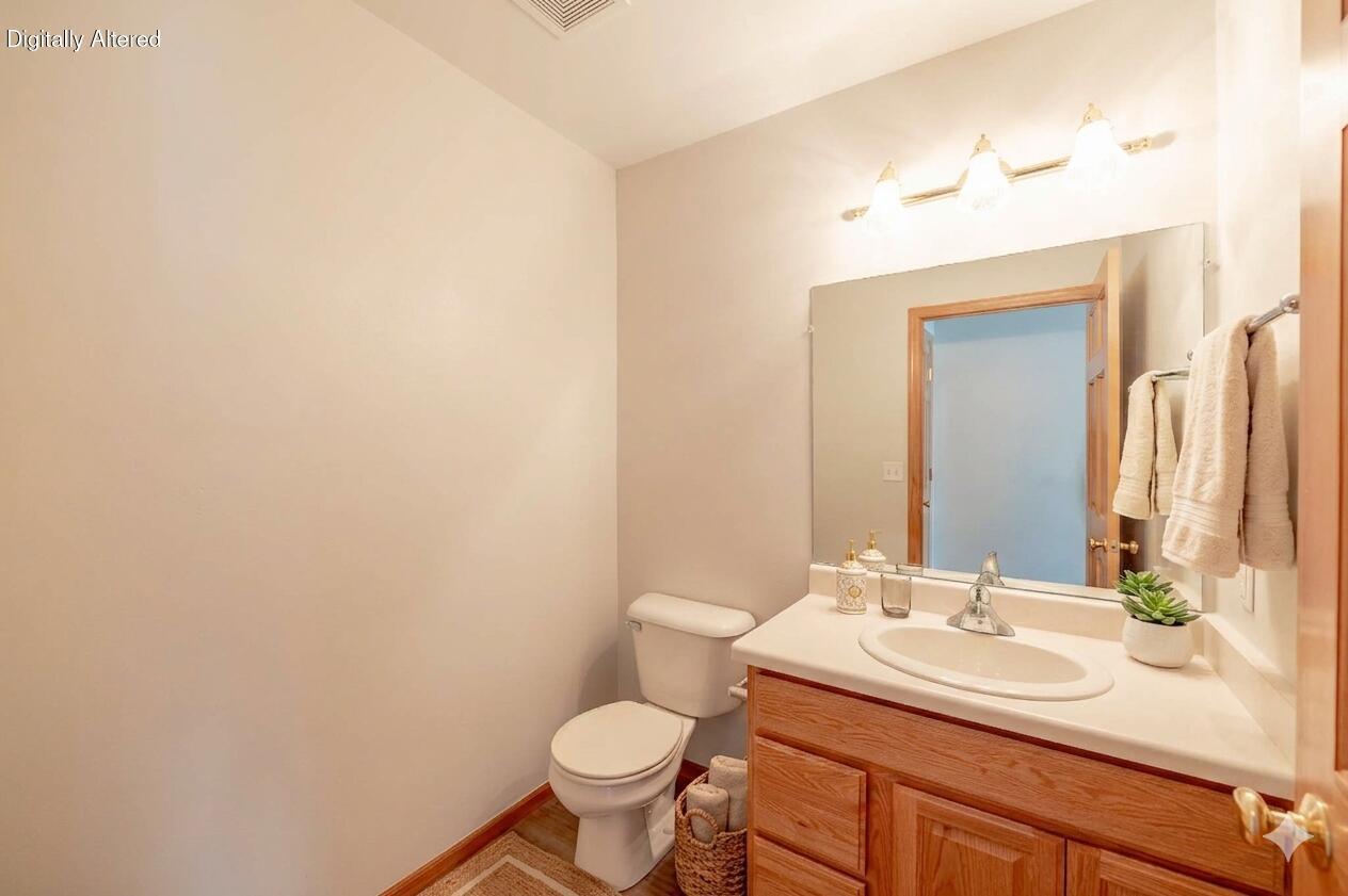 2255 Circle Ridge Road, Unit E Delafield, WI 53018 - Photo 8 of 19 Gemini_Generated_Image_re97ekre97ekre97
