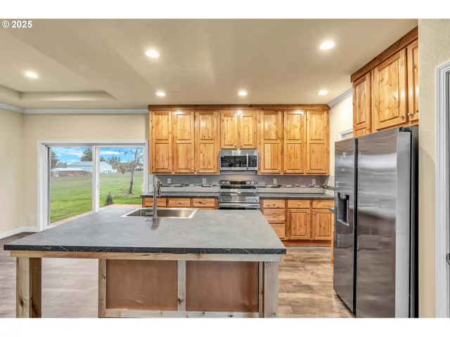 $750,000 | 40104 Stayton Scio Road, Scio, OR 97374