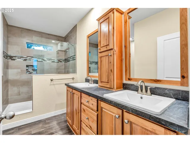 $750,000 | 40104 Stayton Scio Road, Scio, OR 97374