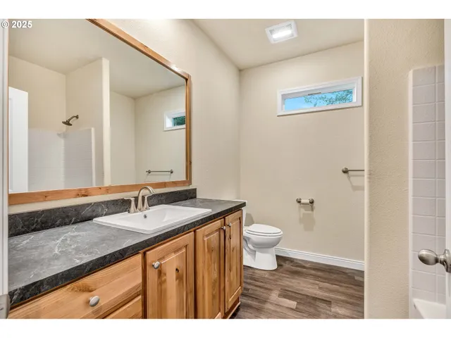 $750,000 | 40104 Stayton Scio Road, Scio, OR 97374