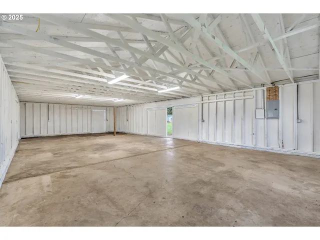 $750,000 | 40104 Stayton Scio Road, Scio, OR 97374