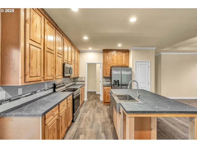 $750,000 | 40104 Stayton Scio Road, Scio, OR 97374