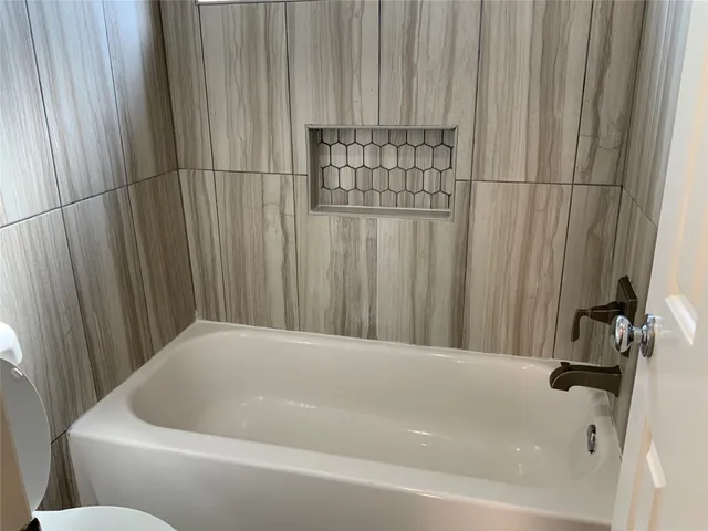 $1,800 | 6218 Crakston Street, Houston, TX 77084