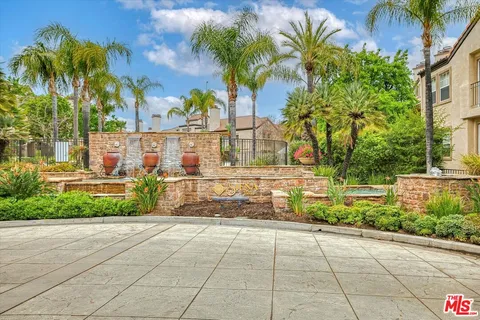 $419,000 | 24125 Del Monte Dr., Unit 153, Valencia, CA 91355